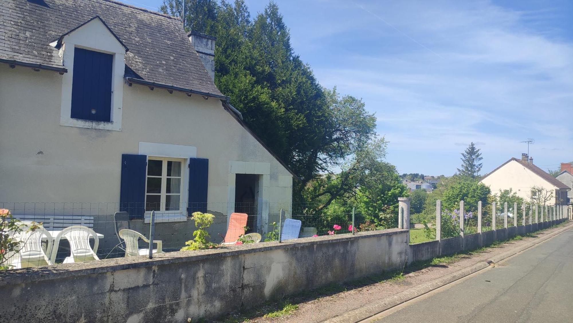 Maison Plain Pied, 2 Chambres, Longere Typique , Fraiche, Dans Bourg Avec Tous Commerces Luçay-le-Mâle エクステリア 写真