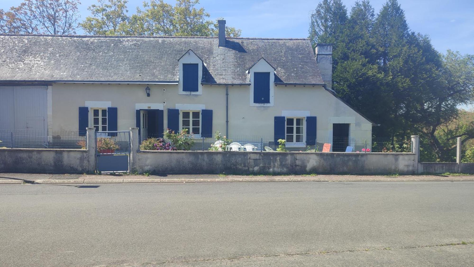 Maison Plain Pied, 2 Chambres, Longere Typique , Fraiche, Dans Bourg Avec Tous Commerces Luçay-le-Mâle エクステリア 写真